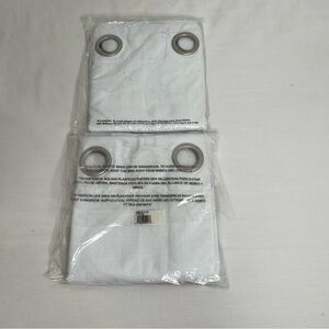 Sun Zero Lichtenberg 2-Pack  Blackout Curtain Panel 50 in X 84 in White Open Box